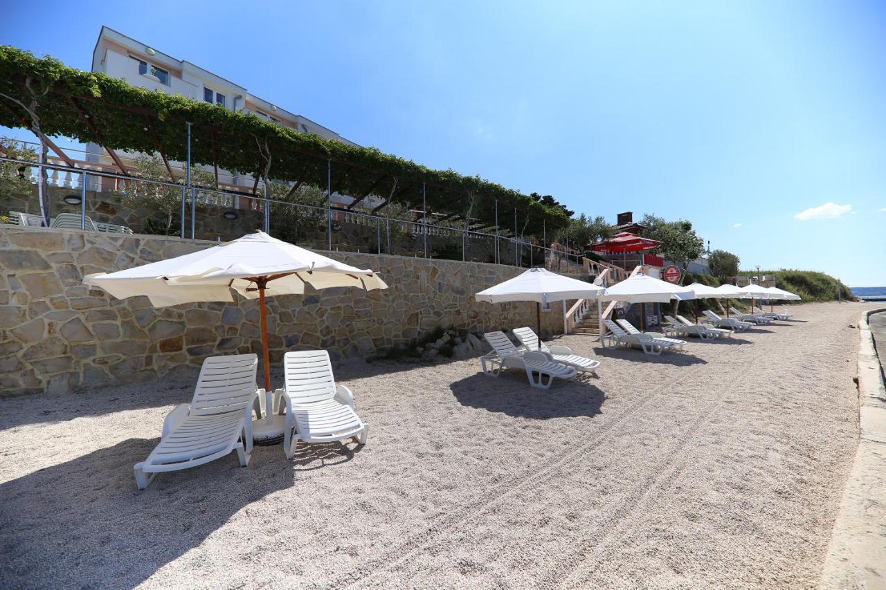 Pension Augustino Miletici Εξωτερικό φωτογραφία